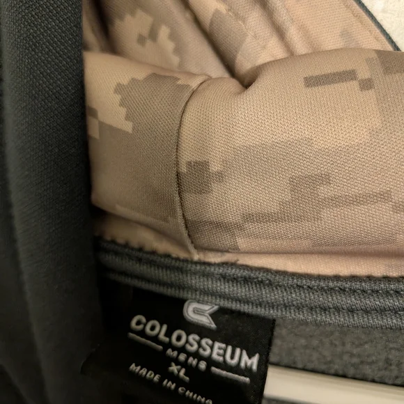 Kentucky Wildcats Men's Hoodie - Picture 3 of 3